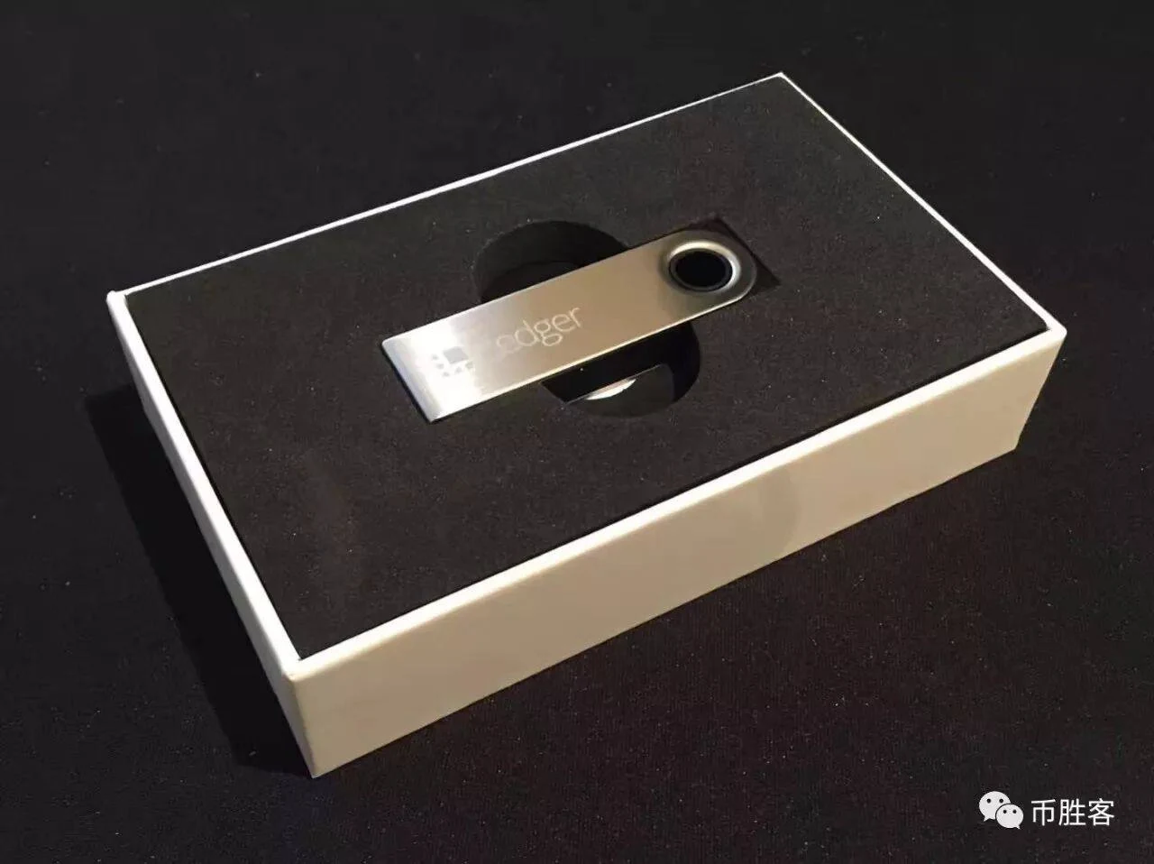 Ledger Nano S Plus 实拍