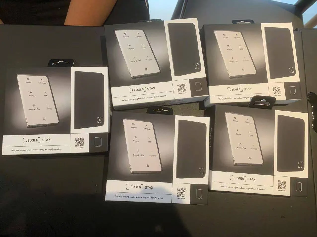 Ledger Stax 实拍